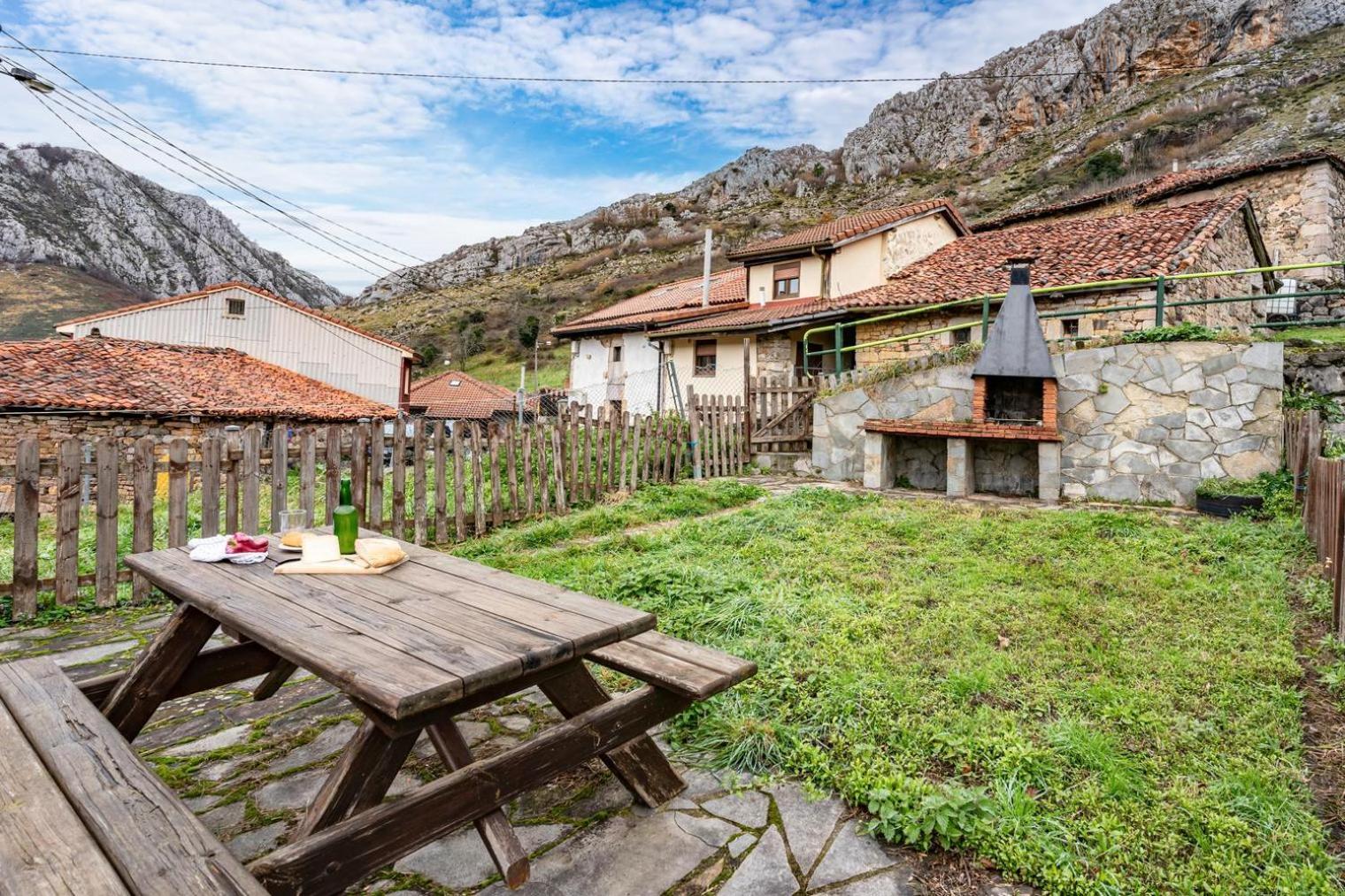 Montegrande Entorno Magico Rodeado De Montanas Lejlighed La Plaza Eksteriør billede
